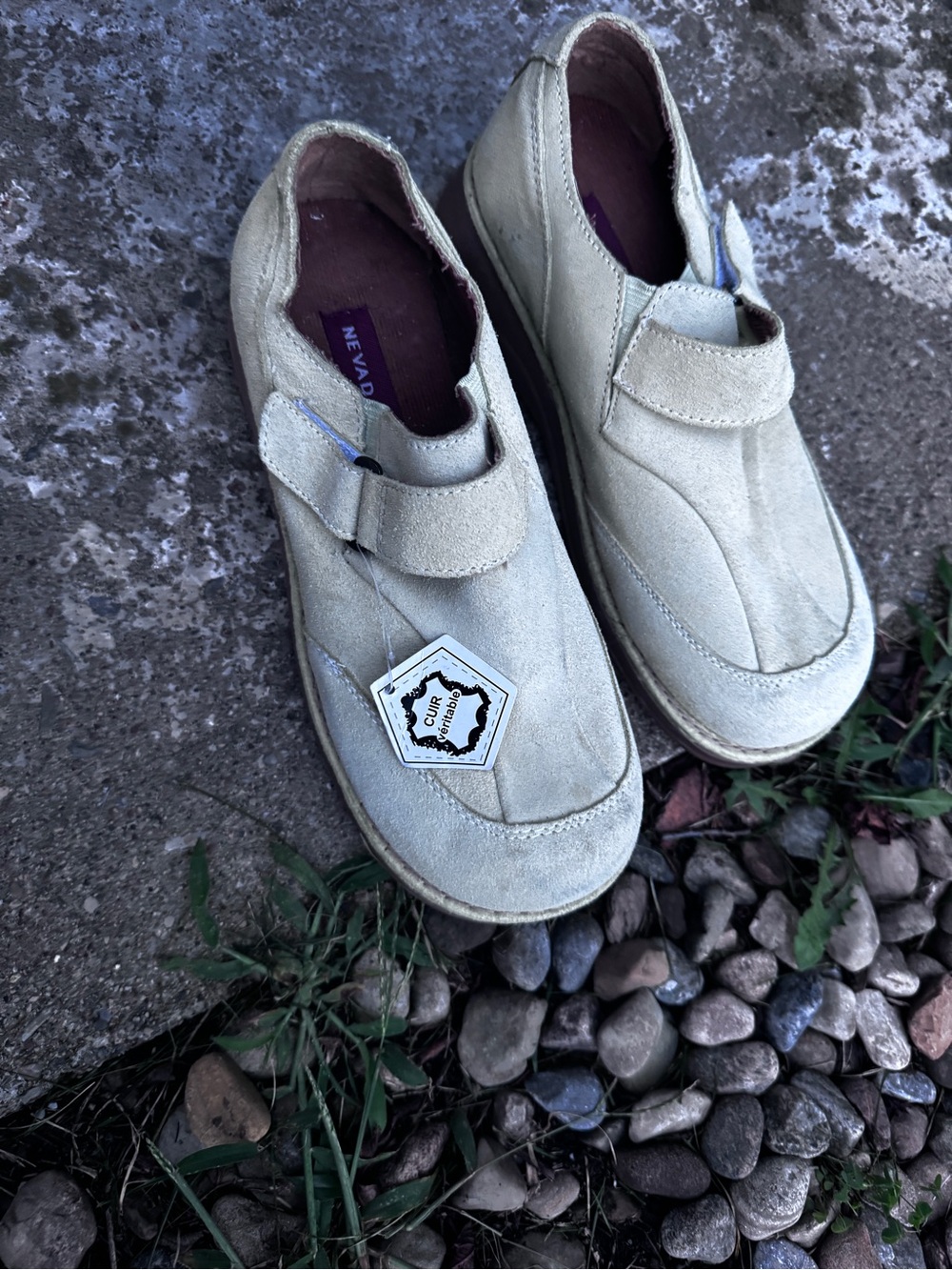 Vintage Nevada Suede Marijane lime shoes size 8